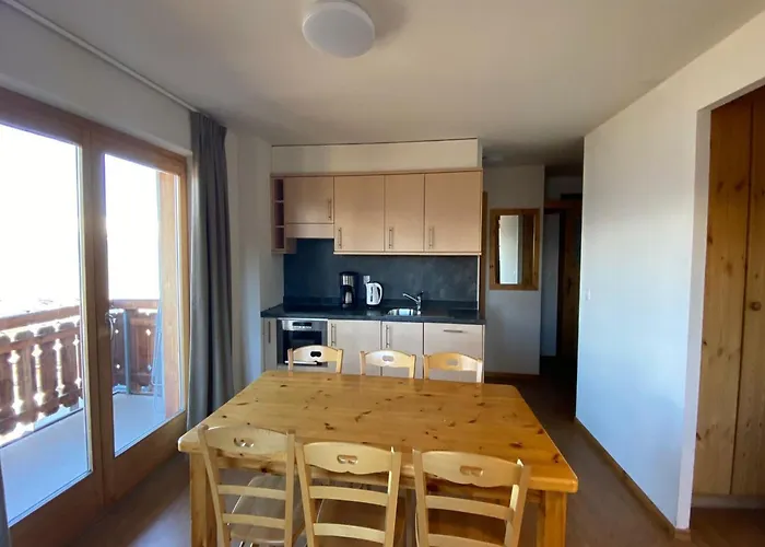 In With Paid Sauna *