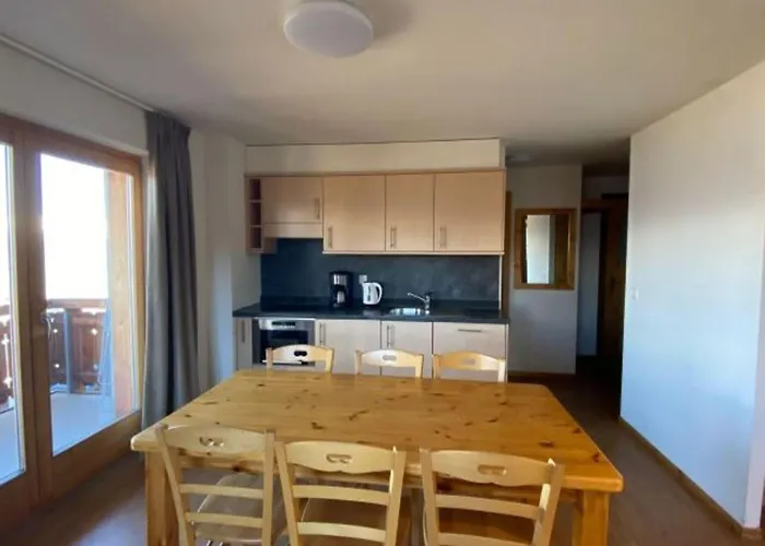 アパート In With Paid Sauna ナンダ